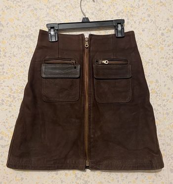 Magnifique jupe vintage cuir daim 32