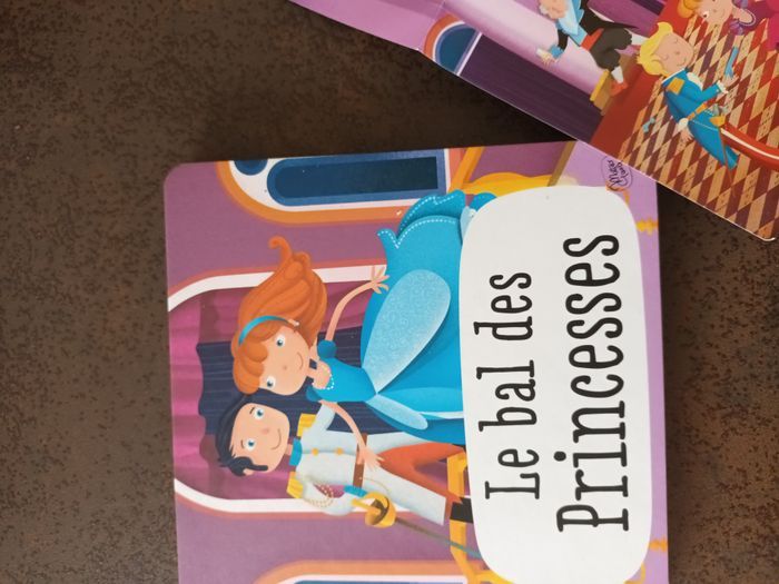 puzzle neuf le bal des princesses 30 pieces fille marque sassi avec livre et poster - photo numéro 3