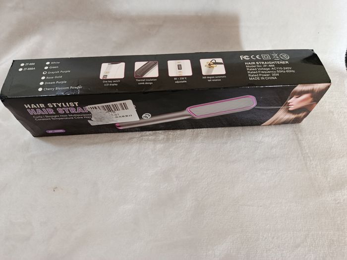 A saisir , brosse lissante neuve ! ( bien lire merci) - photo numéro 2