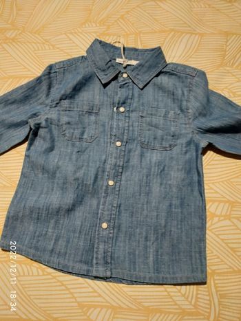 Chemise jeans neuve taille 18 mois