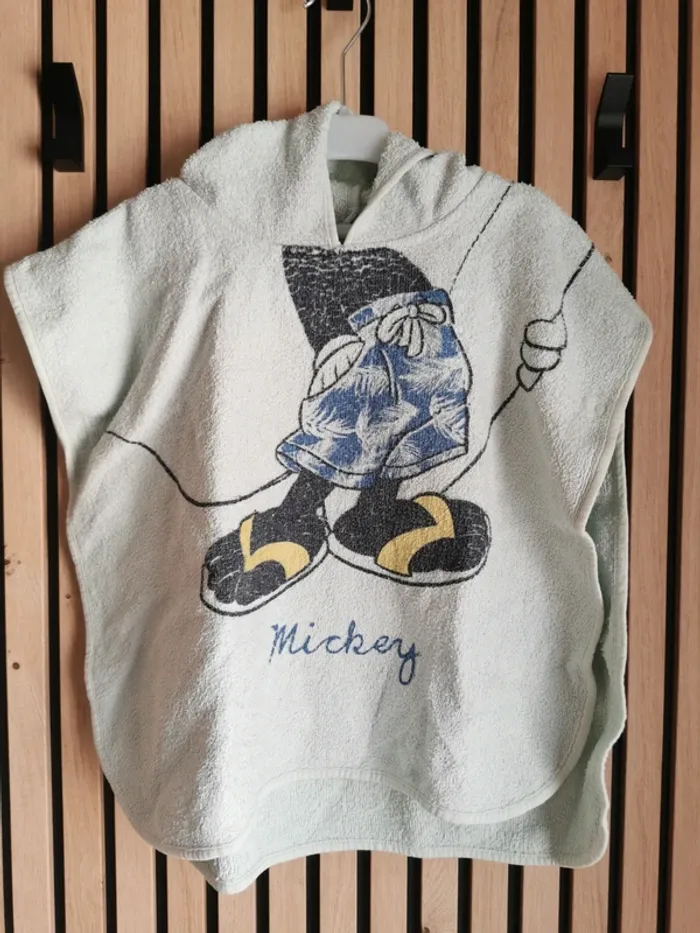 Cape de bain à capuche Mickey 6/36 mois