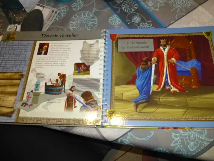 livre Je Dessine les Chevaliers livre à pochoirs neuf - photo numéro 3