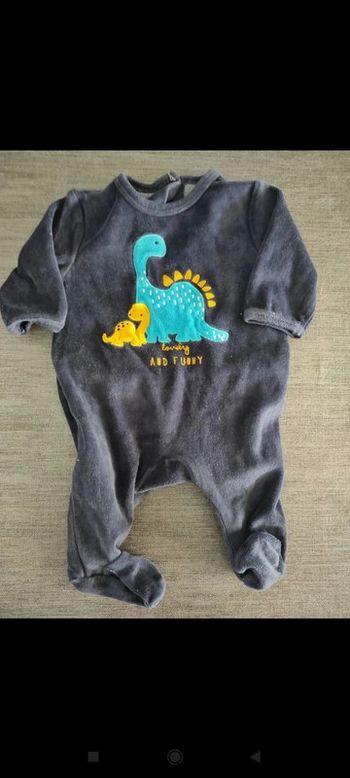 Pyjama velours dinosaure Kiabi 1 mois