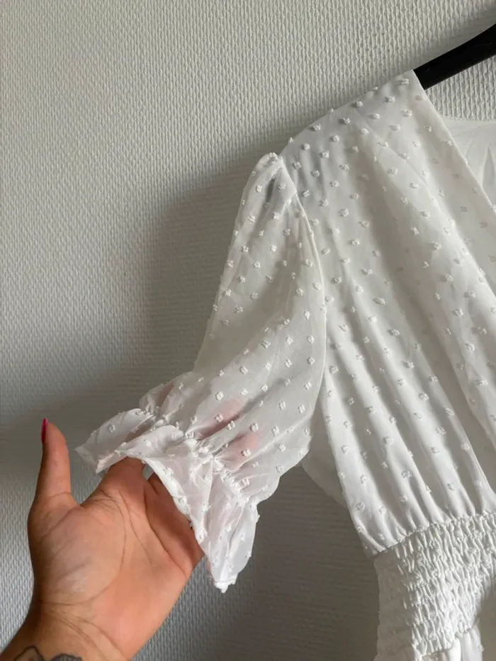 Robe blanche à volants - taille M - photo numéro 3