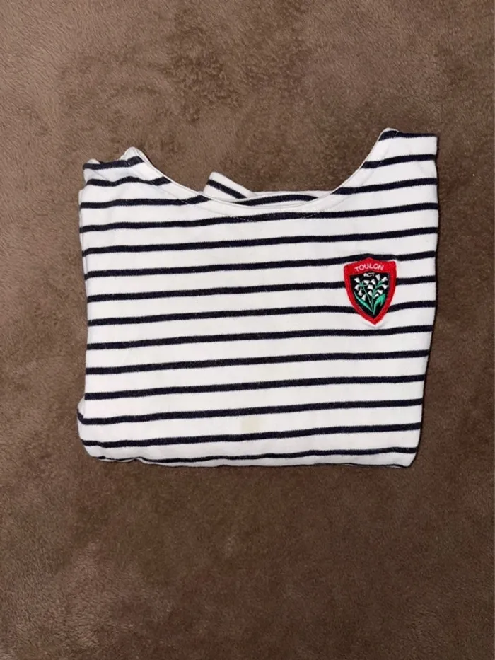 T-shirt marinière du Rugby club de Toulon RCT taille 7/8 ans en bon état - photo numéro 2