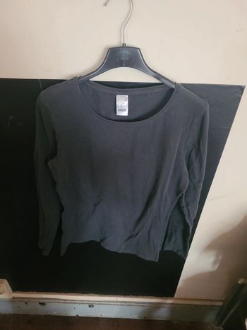 Tee shirt