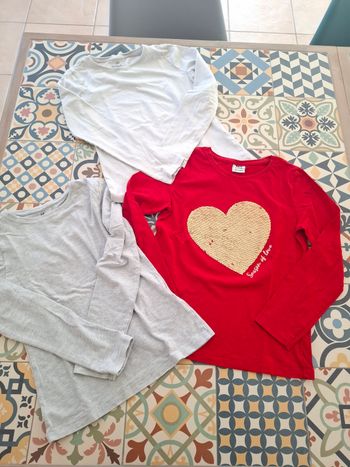 Tee-shirt manches longues coeur sequin 10 ans fille