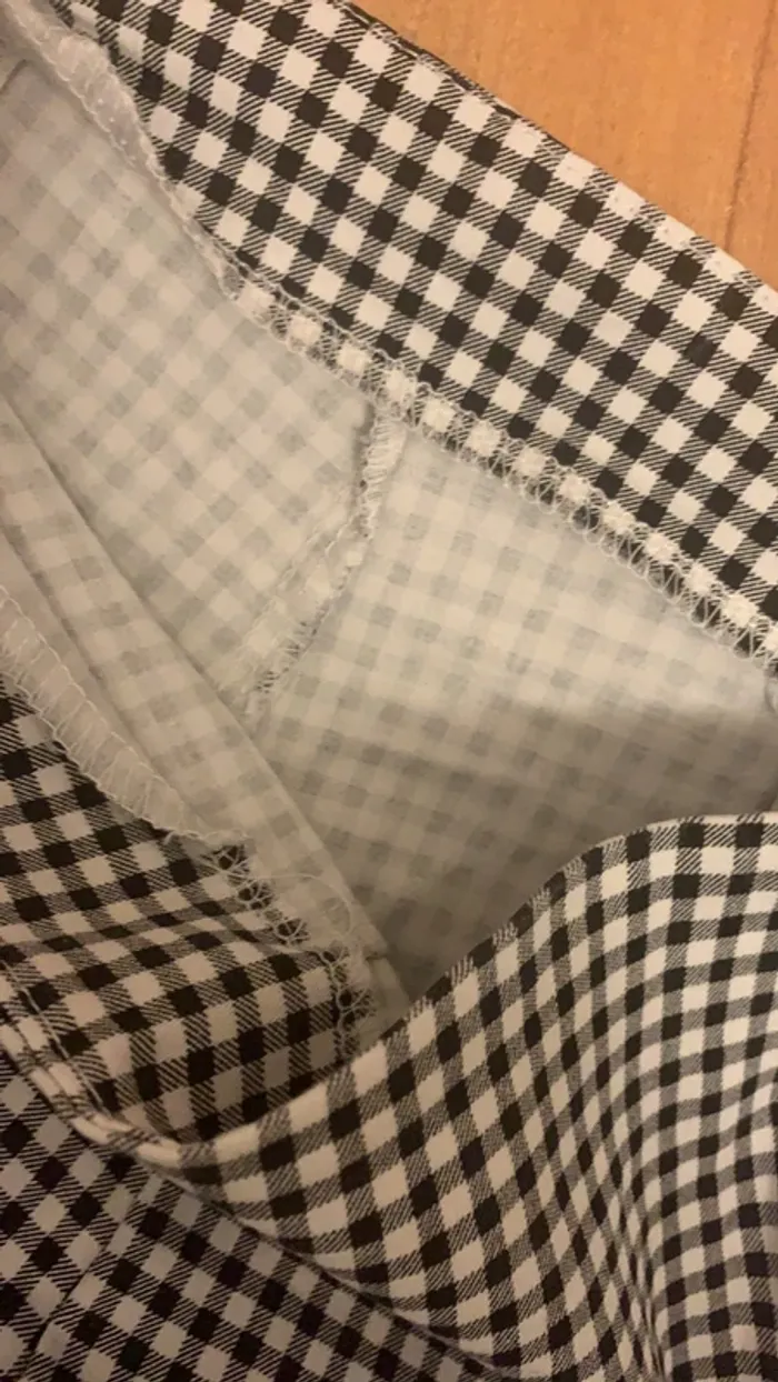 Pantalon à carreaux neuf - photo numéro 4
