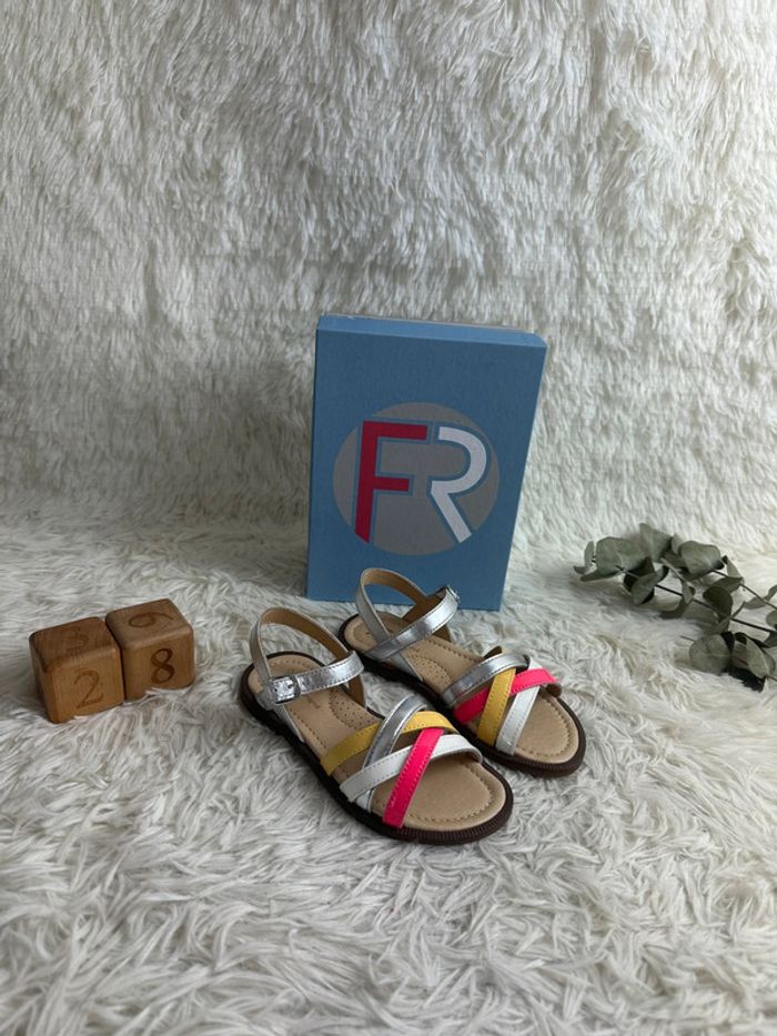 Paire de sandales Franco Romagnoli taille 28