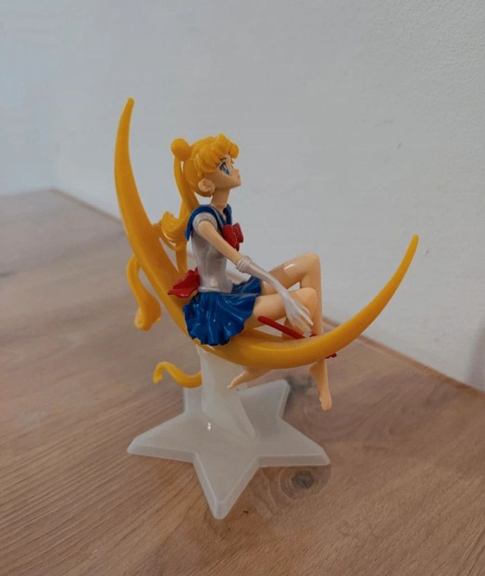 Figurine sailor Moon bootleg - photo numéro 4