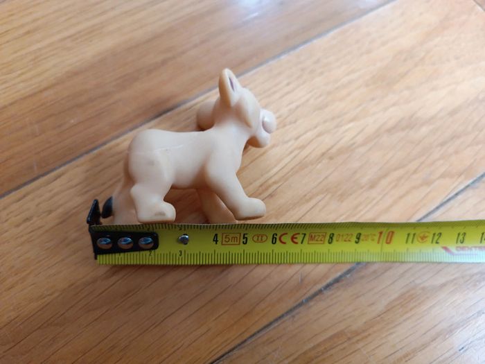 Figurine lionceau qui ressemble à Simba - photo numéro 6