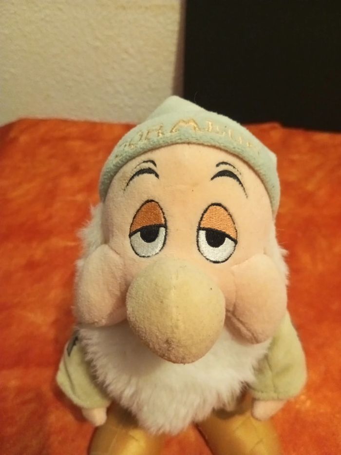 Nain Dormeur, ami de blanche neige , Disneyland - photo numéro 2