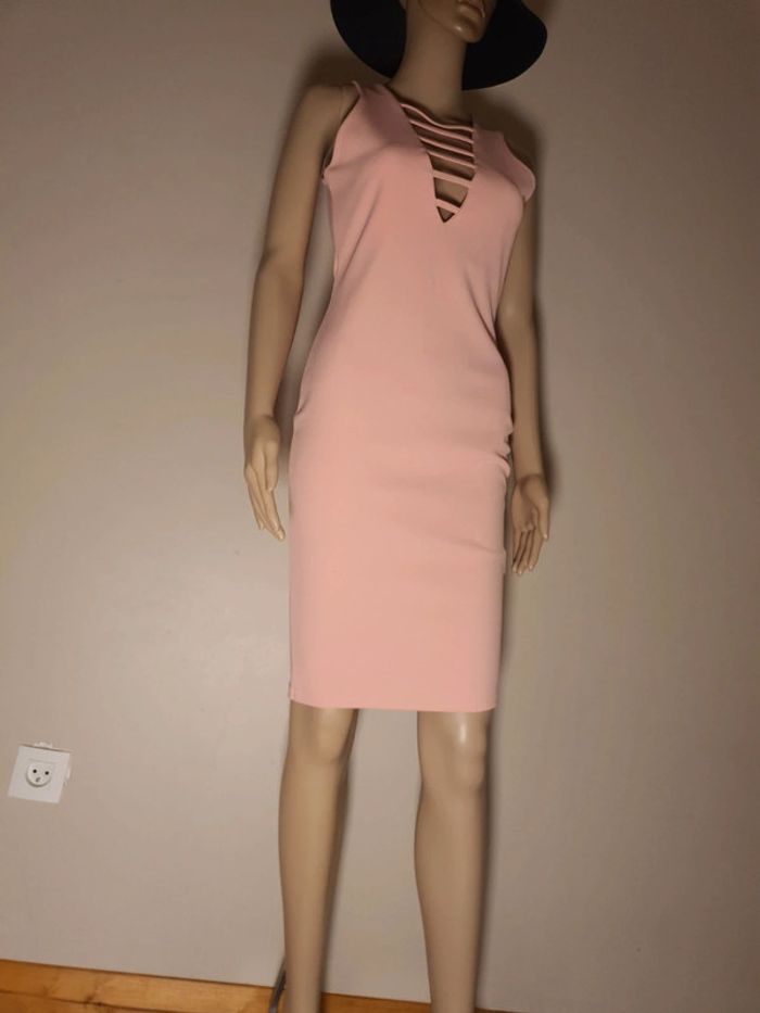 Neuf > T.S-36 Robe rose poudre décollée - photo numéro 2