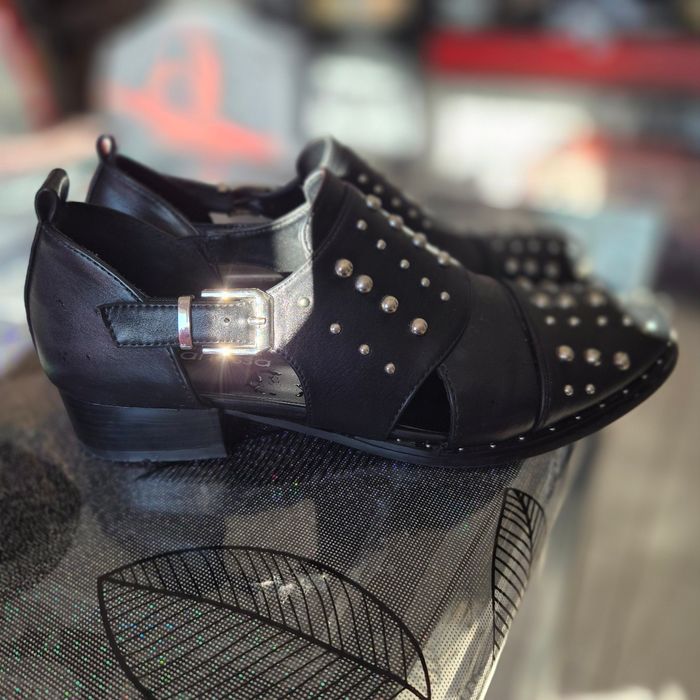 Chaussures neuves T 38