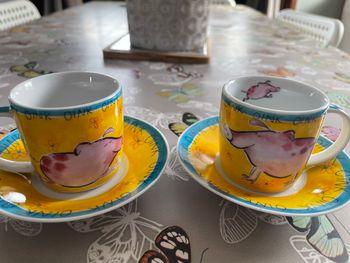 Petites tasses à café motif cochons 