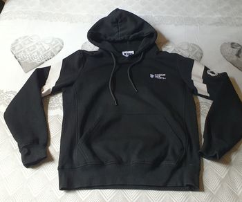 Sweat à capuche de taille S