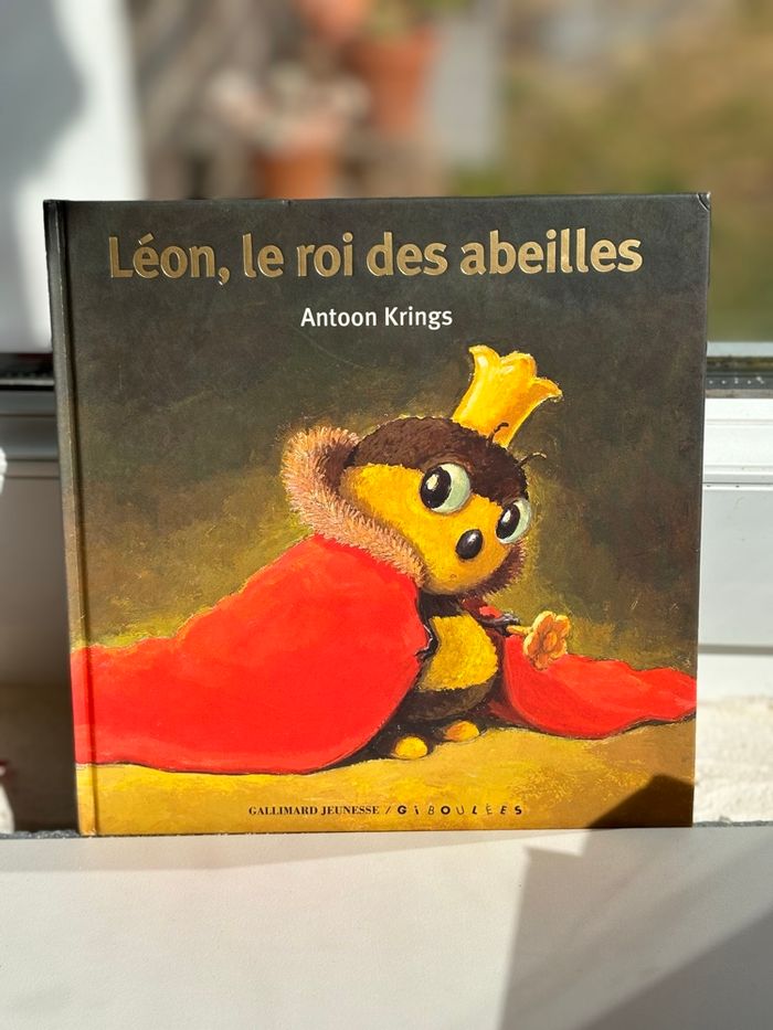 Livre Léon le roi des abeilles - photo numéro 1