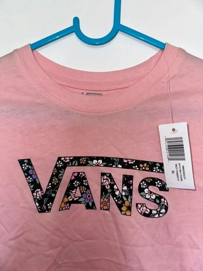 T-shirt vans 16 ans neuf - photo numéro 3