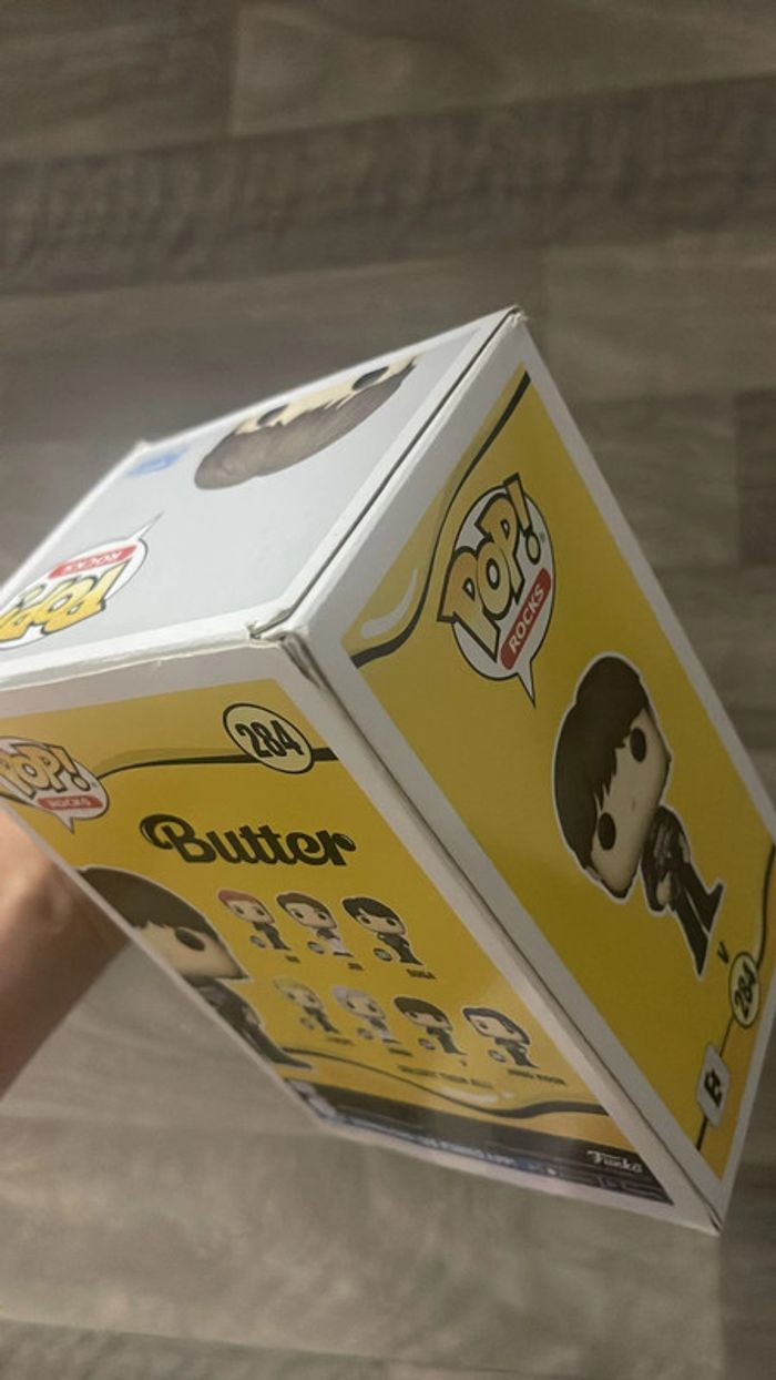 Funko Pop! Rocks BTS – V (#284) - photo numéro 6
