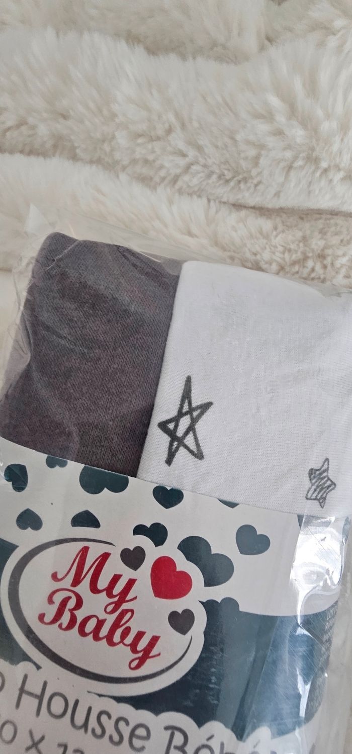 Lot de 2 draps housses pour lit bebe 100%coton 60×120cm Neuf. - photo numéro 2