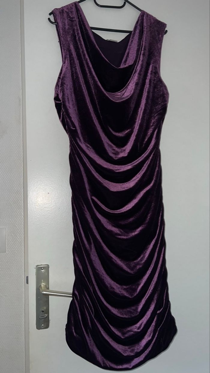 Robe violette