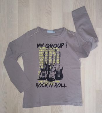 Tee-shirt gris motif guitare rock'n'roll NKY
T. 10 ans