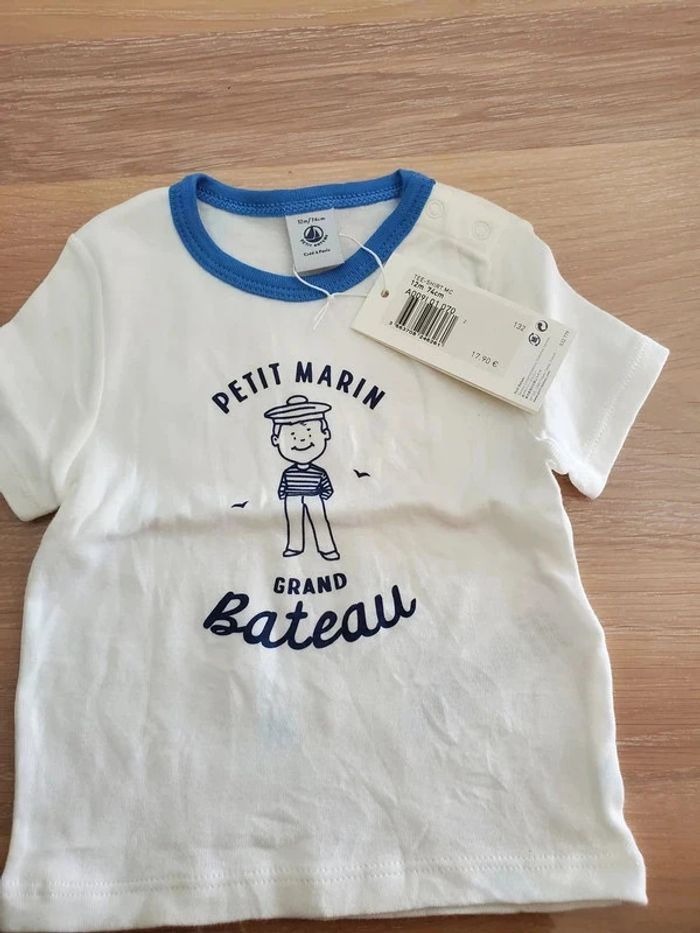Tee shirt petit bateau tout neuf 12 mois