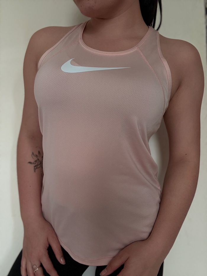 Débardeur Nike Dri-Fit rose sport respirant - photo numéro 3