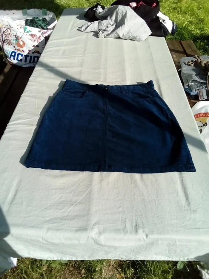 Jupe en velours côtelé 44