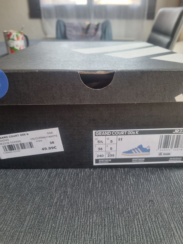 Baskets Adidas neuves - photo numéro 7