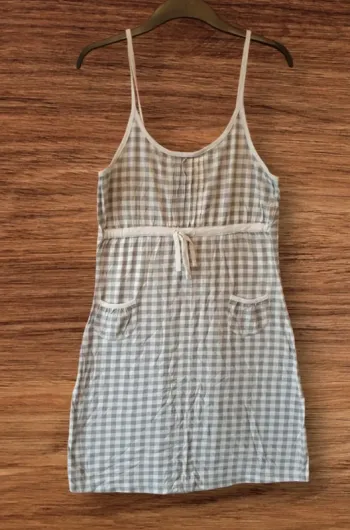 Robe légère à carreaux gris/blanc 🩶🤍