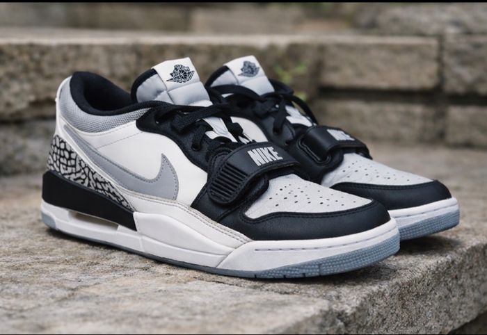 Baskets nike air max jordan legacy low pointure 40 - photo numéro 2