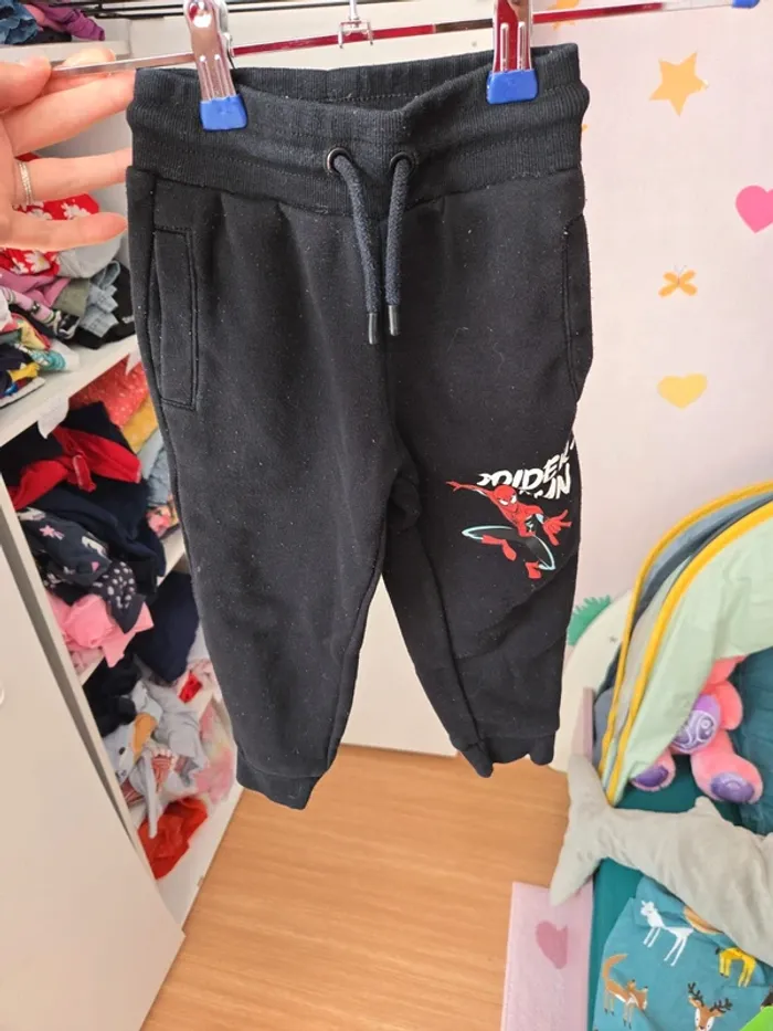 Jogging spiderman taille 3 an - photo numéro 2