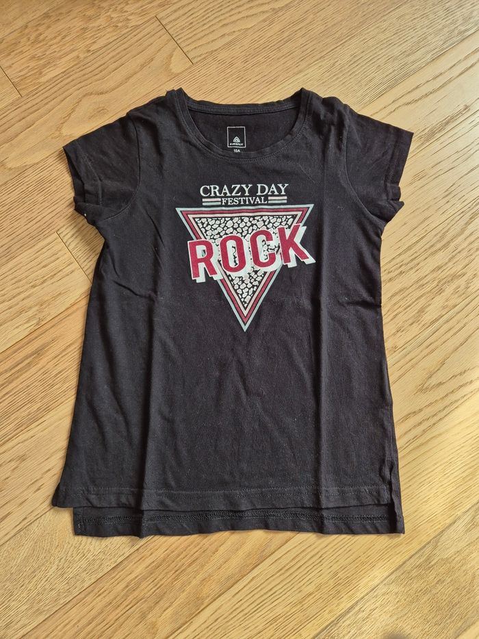Tshirt noir 10 ans, TBE 🎸
