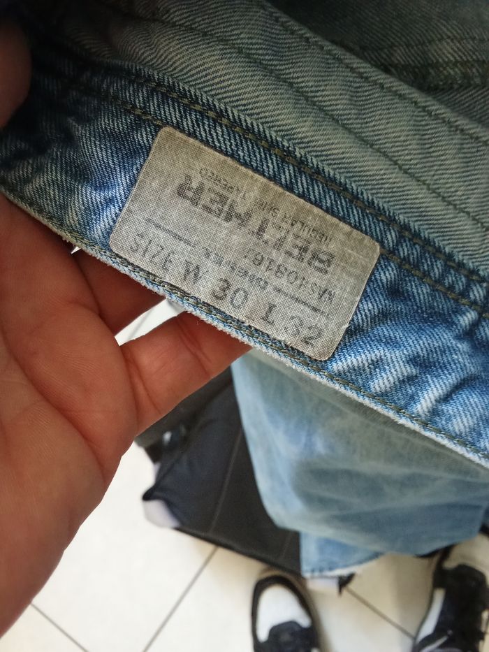 Jean Diesel taille 40 - photo numéro 9