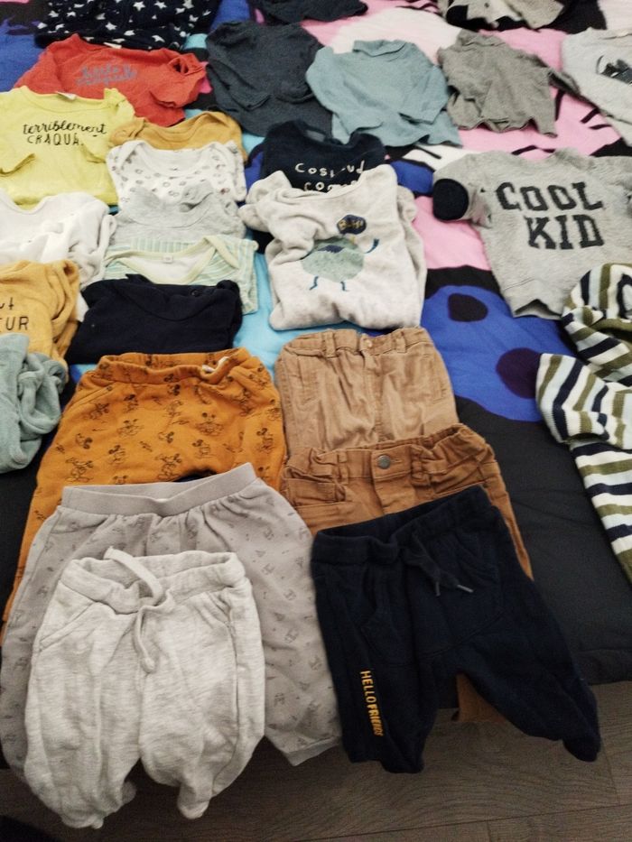 Lot vêtements taille 18 mois - photo numéro 3