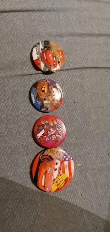 Badges Disney