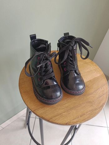 Paire de bottes vernis (style Doc Martens)