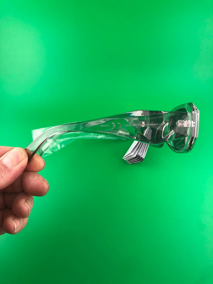 Lunette de soleil - photo numéro 2