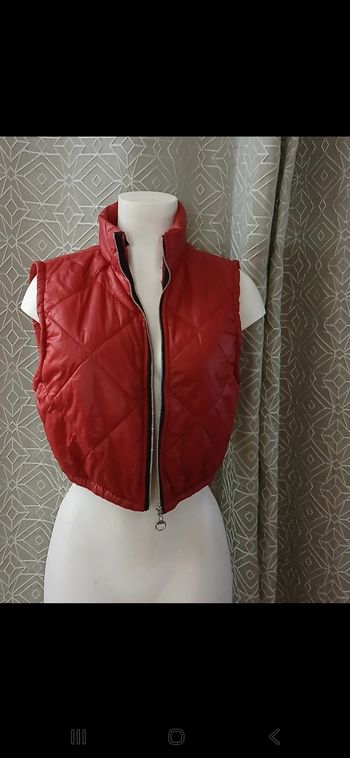 Belle petite doudoune sans manches