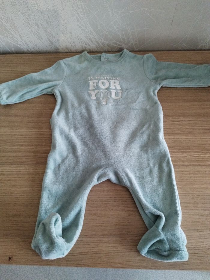 Pyjama 3 mois - photo numéro 2