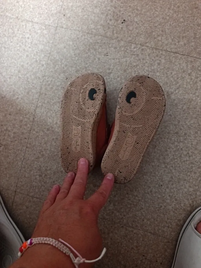 Chaussures pointure 26 - photo numéro 3
