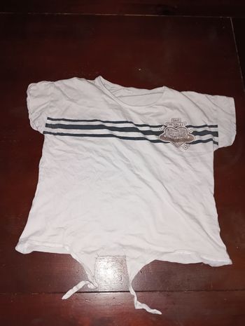 T-shirt taille 14 ans/XS