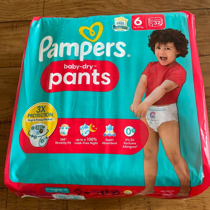 Couches Pampers - taille 6 - Paquet de 32