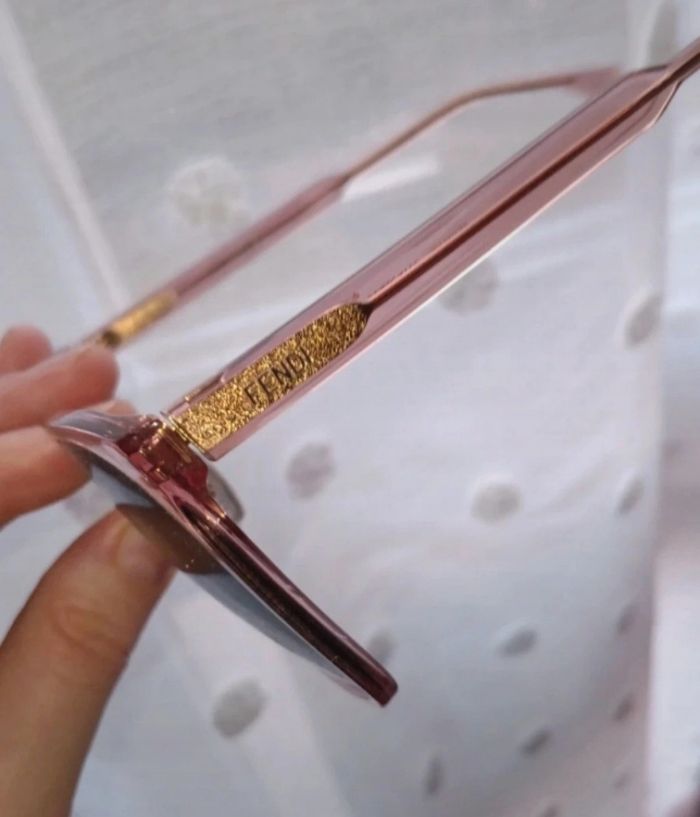 Lunettes de soleil FENDI - photo numéro 3