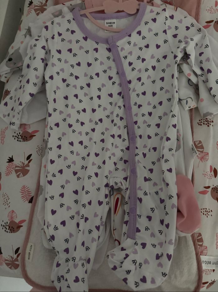 lot de pyjama - photo numéro 2