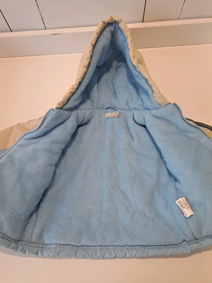 Manteau 6 mois - photo numéro 2