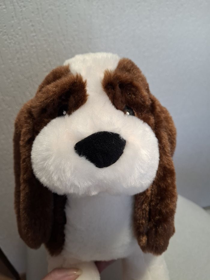 Belle et grande peluche chien basset 55 cm excellent état - photo numéro 3
