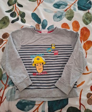 Pull gris Sam le pompier 🥨