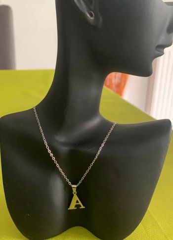 Collier mixte prénom « A » argenté en acier inoxydable